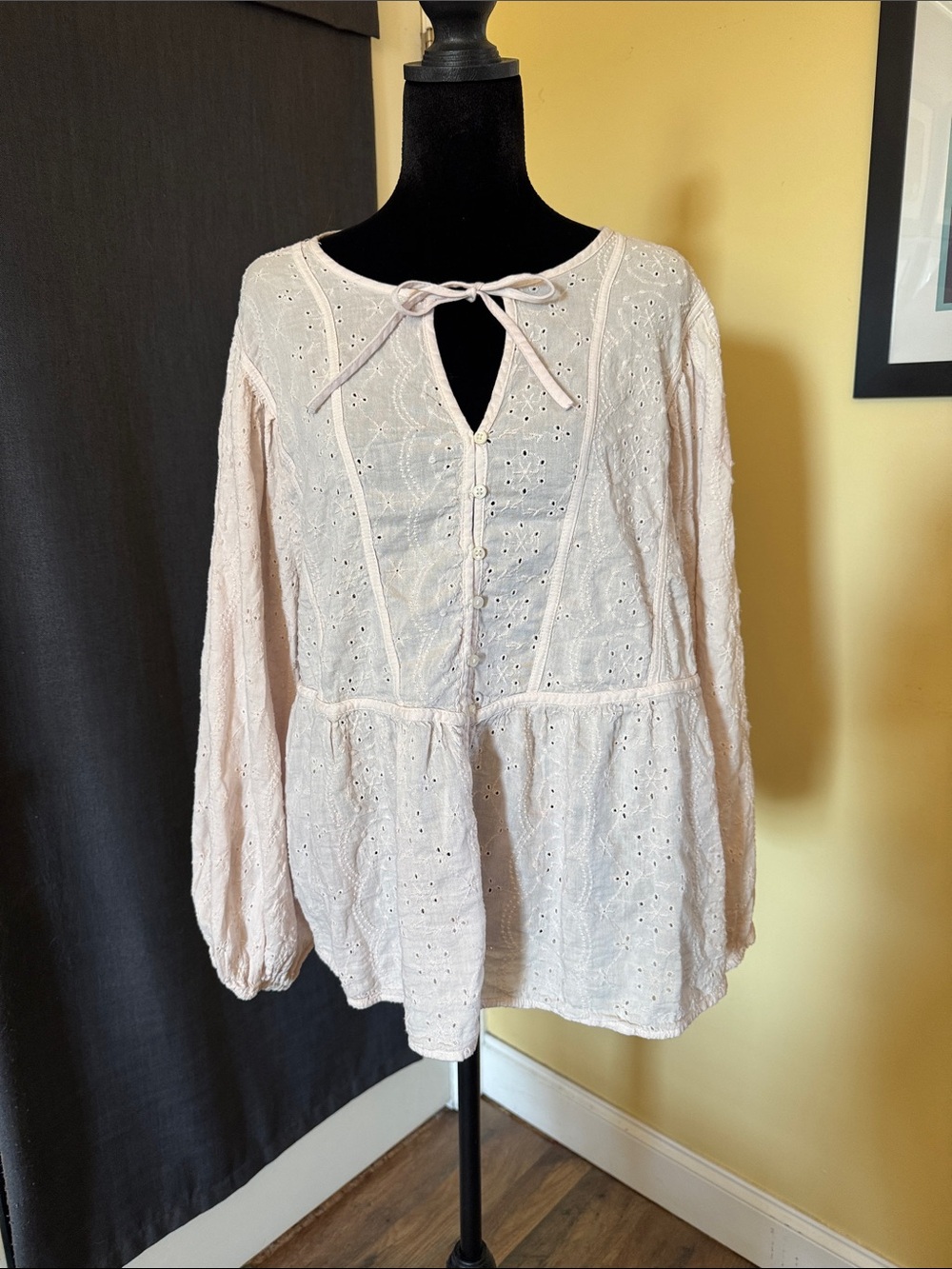 Old Navy Light Pink Eyelet Peasant Tunic
